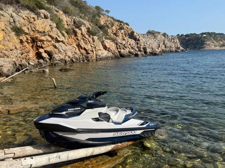 Noleggio Moto d'acqua con o senza skipper Sea-Doo a Marina Ibiza