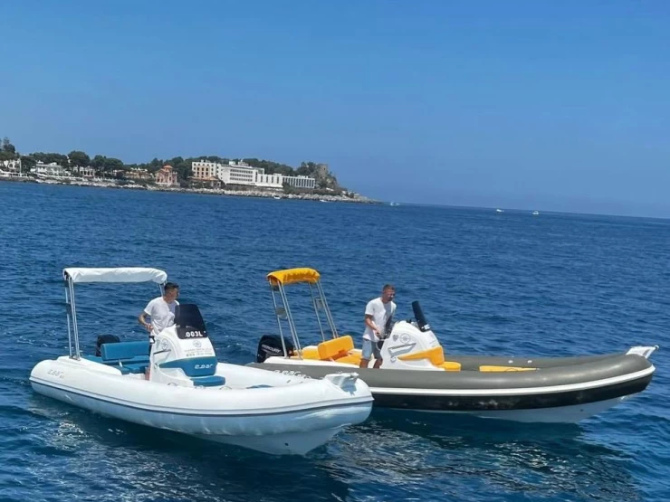 Noleggio Gommone con o senza skipper 2 BAR a Palermo