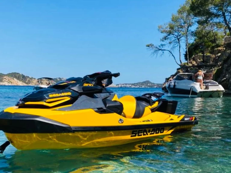 Noleggio barche Sea-Doo RXT X 300 a Marina Ibiza su Samboat