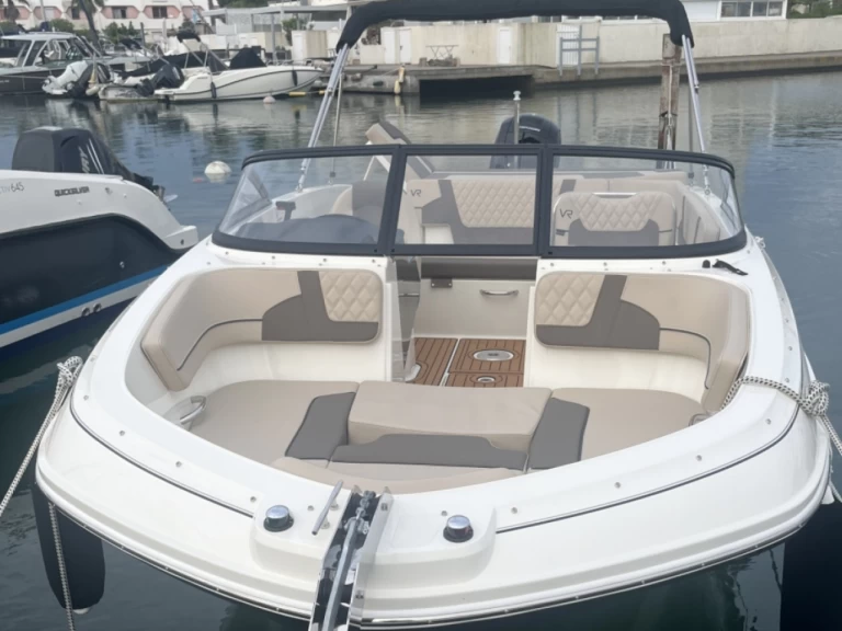 Noleggio barche Bayliner VR5 a Palavas-les-Flots su Samboat