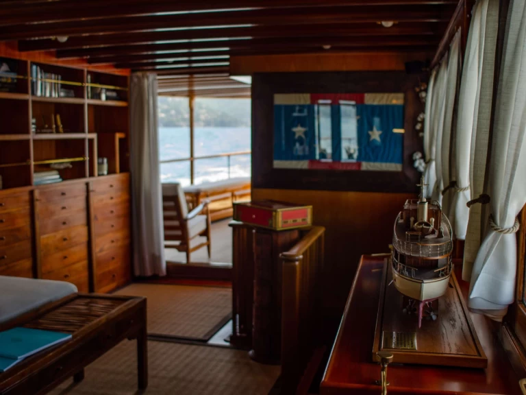 Noleggio Yacht di lusso  con patente nautica