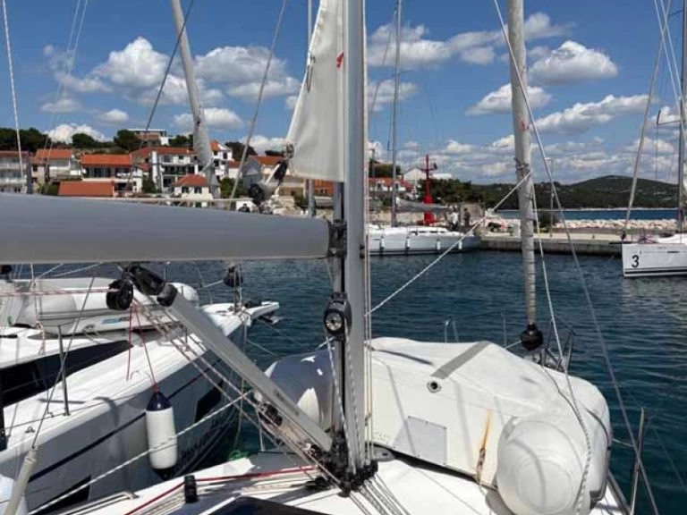 Noleggio a Jezera – Bavaria Cruiser 34 Style su SamBoat