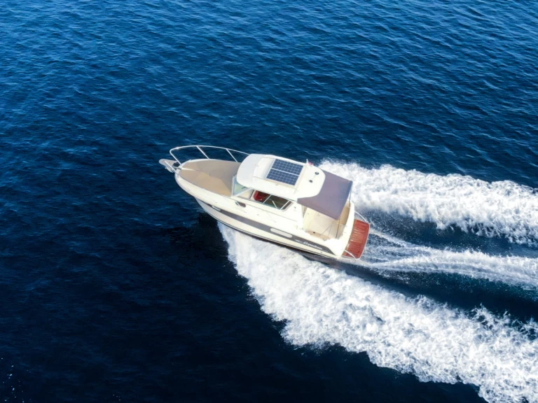 Noleggio Barca a motore Ocqueteau con patente nautica