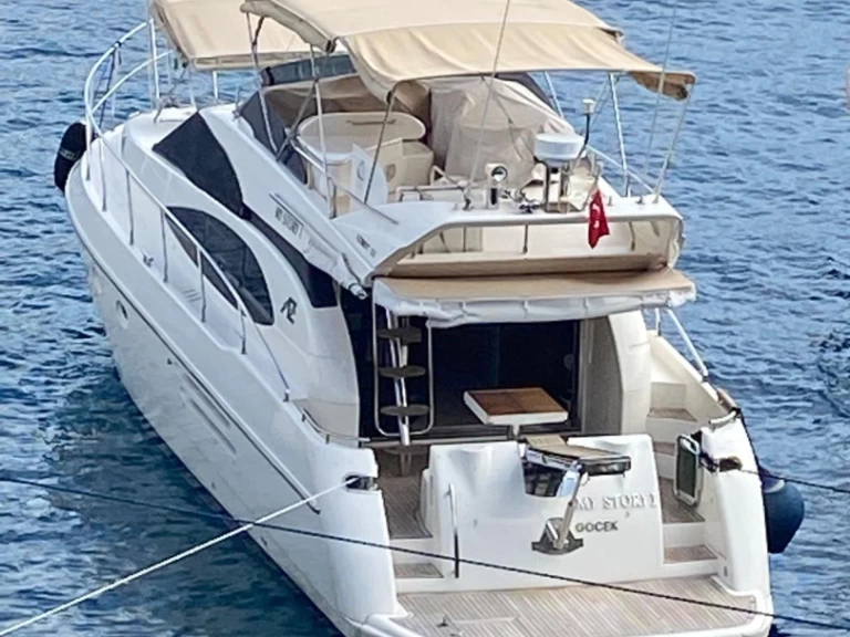 Yacht di lusso a noleggio a Göcek al miglior prezzo