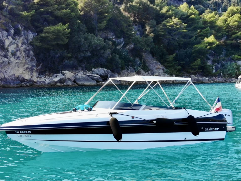 Noleggio barche Tullio-Abbate Mito 23 a Monaco su Samboat