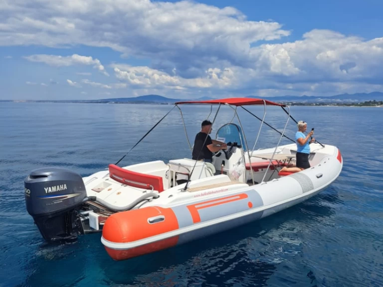 Noleggiare una Pirelli PZERO770 a Néa Potídhaia