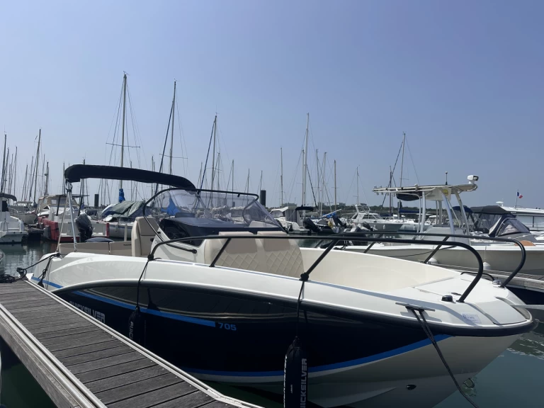 Noleggio Barca a motore con o senza skipper Quicksilver a La Rochelle