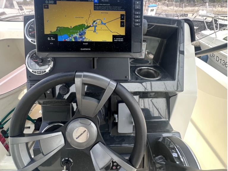 Quicksilver 705 Open da affittare a  La Rochelle