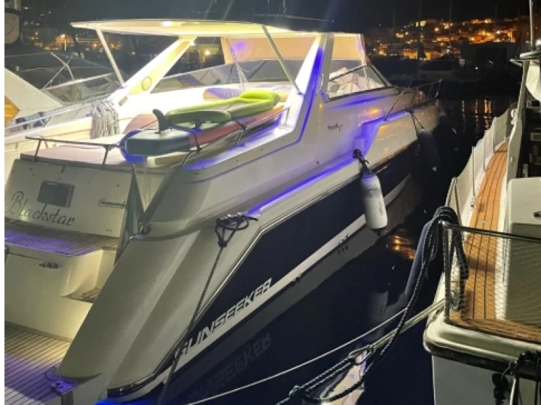 Noleggio Barca a motore con o senza skipper Sunseeker a Cefalù