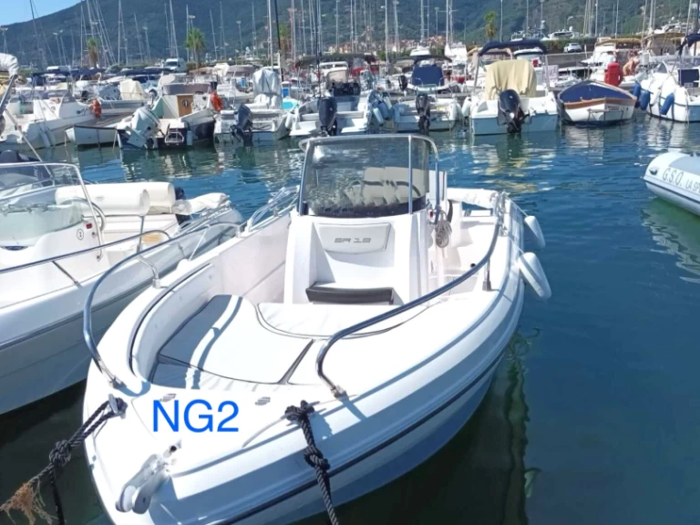Noleggio barche La Spezia economico VOYAGER 19