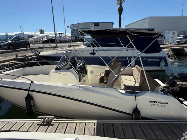 Noleggiare una Quicksilver Activ 605 Open a Saint-Cyprien