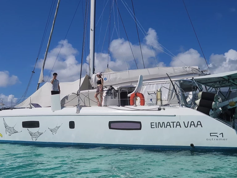 Catamarano a noleggio a Bora-Bora al miglior prezzo