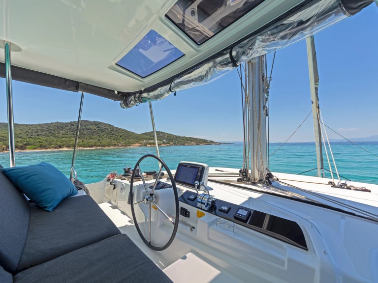 Noleggio Catamarano con o senza skipper Lagoon a Álimos
