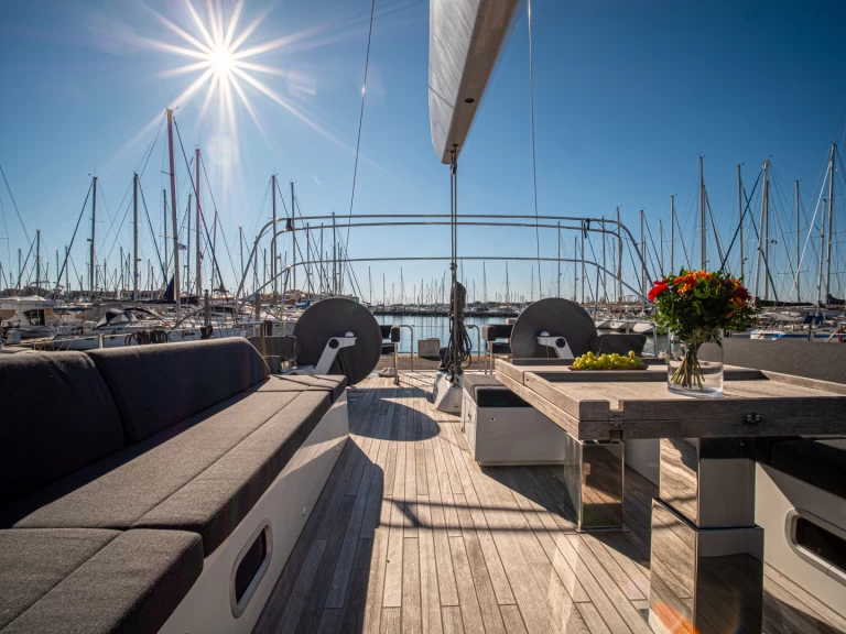 Barca a vela a noleggio a San Fiorenzo al miglior prezzo