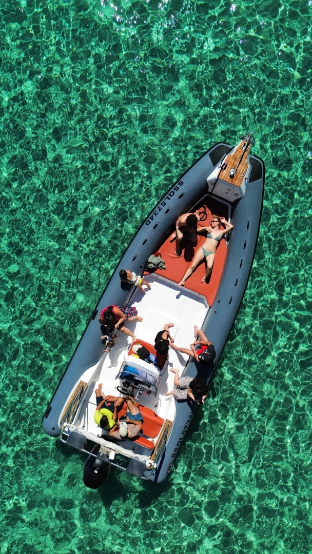 Gommone a noleggio a Cala Gonone al miglior prezzo