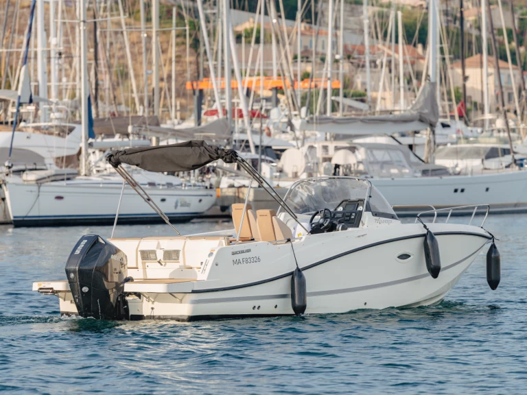 Noleggio Barca a motore Quicksilver con patente nautica