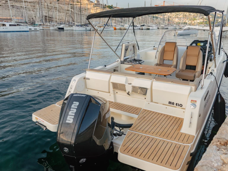 Quicksilver Activ 755 Sundeck da affittare a  Marsiglia