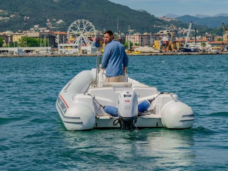 Noleggio Gommone Selva-Marine con patente nautica