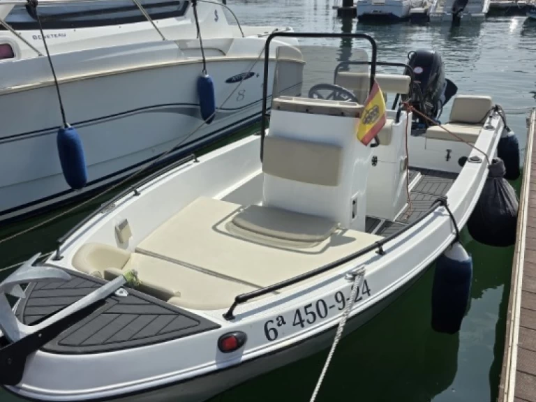 Noleggiare una Santander Boats HD 500 a Bay of Santander