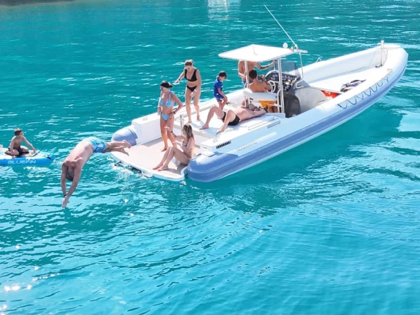 Gommone a noleggio a Lerici al miglior prezzo