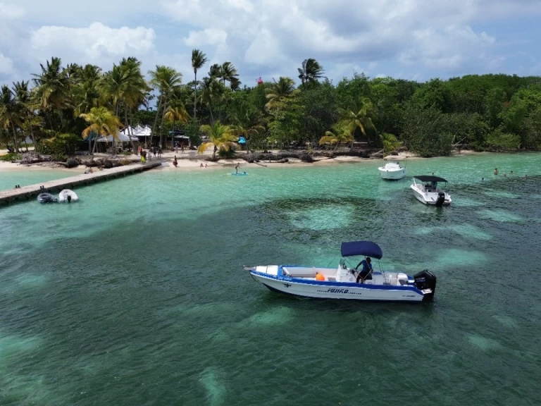 Noleggio barche Apex APEX PANGA 25 a Le Gosier su Samboat