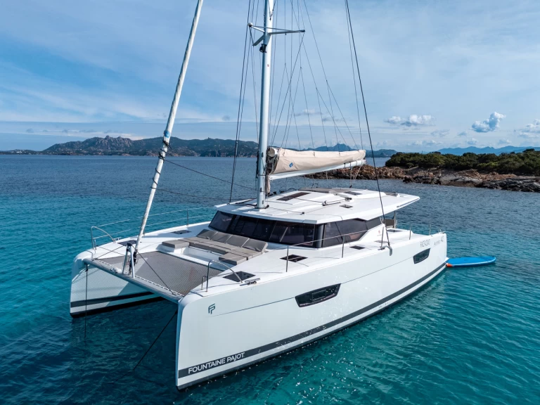 Noleggio Catamarano con o senza skipper Fountaine Pajot a Cannigione