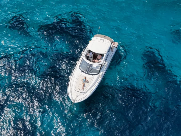 Jeanneau Leader 36 da affittare a  Napoli
