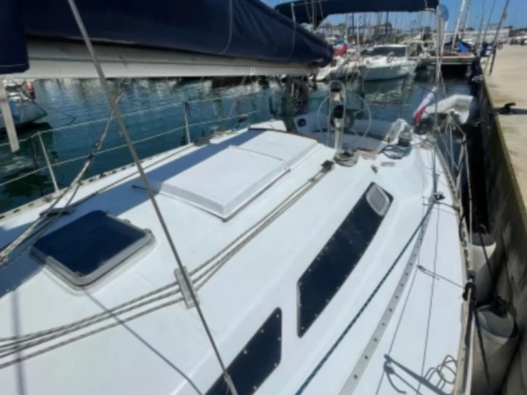Noleggiare una Visiers 35 a Ibiza Town