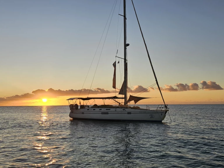 Barca a vela a noleggio a Santa Pola al miglior prezzo