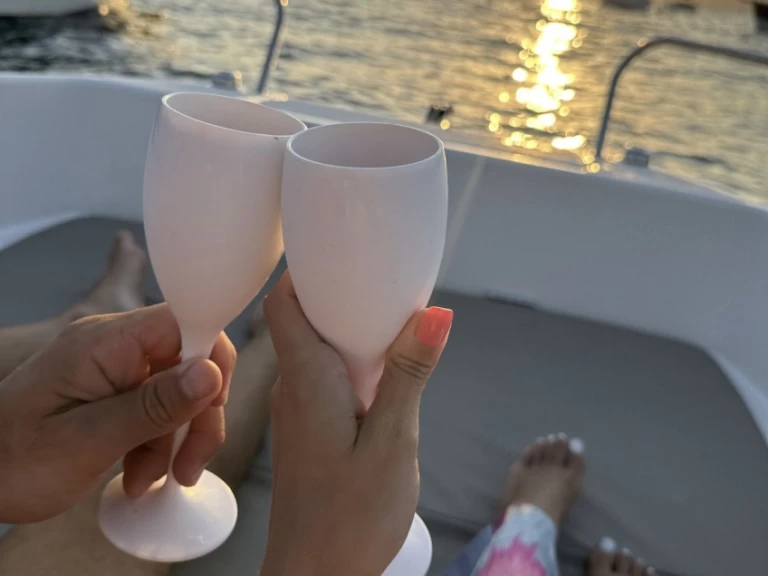 Barca a motore a noleggio a Palavas-les-Flots al miglior prezzo