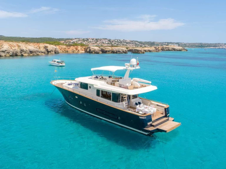 Noleggio Yacht di lusso a Ibiza Town – CRN Ancona 34m