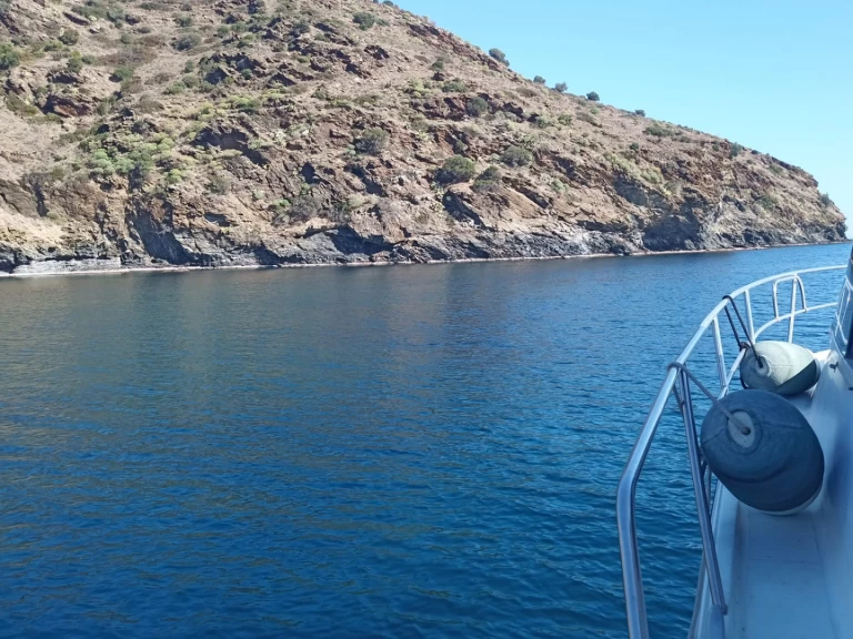 Noleggio Barca a motore Arcoa con patente nautica