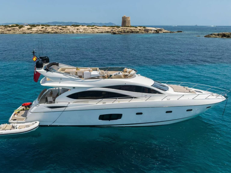 Noleggiare una Sunseeker Manhattan 70 a Ibiza Town