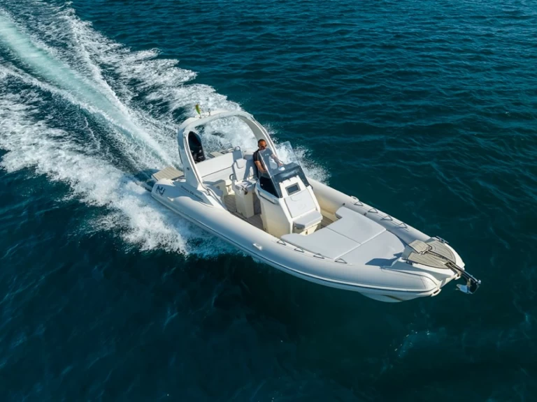 Noleggio Gommone con o senza skipper Nuova Jolly a Portisco