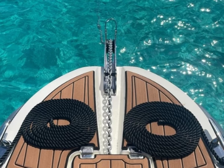 Gommone a noleggio a Portisco al miglior prezzo