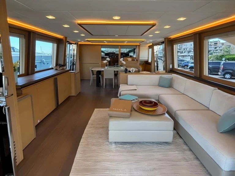 Noleggio Yacht di lusso MonteCarloYachts con patente nautica