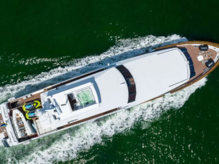 Noleggio Yacht di lusso Broward con patente nautica