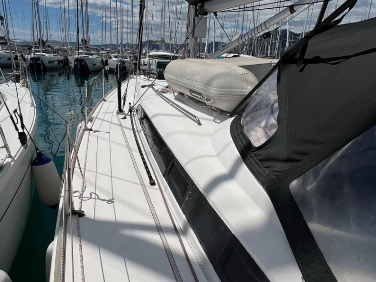Noleggio Barca a vela a Castelli – Salona Salona 44