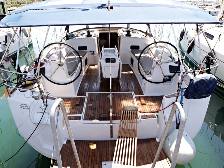Jeanneau Sun Odyssey 519 da affittare a  Punat