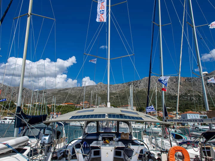 Noleggio Barca a vela Bénéteau con patente nautica
