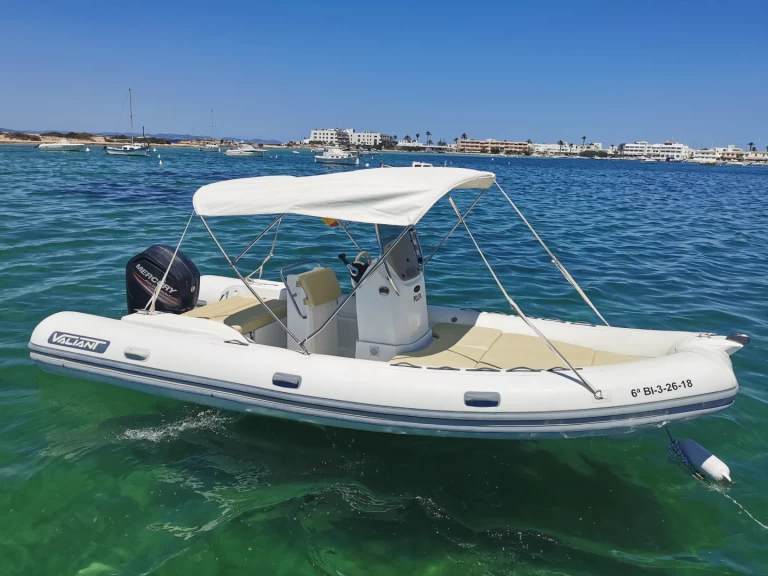 Noleggio barche Valiant DR 600 a La Savina su Samboat