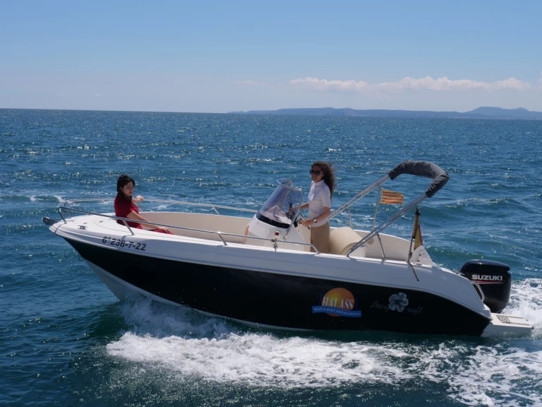 Noleggio Barca a motore Pacific Craft con patente nautica
