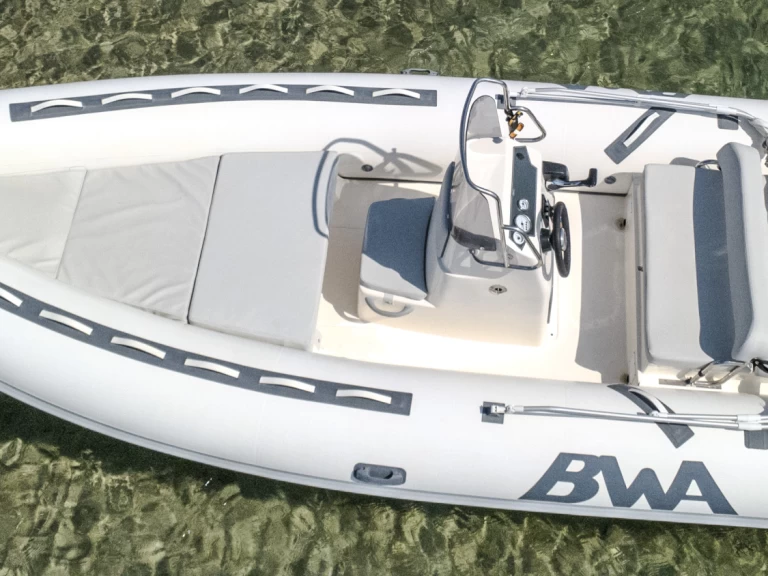 Bwa California 550 da affittare a  Cannigione