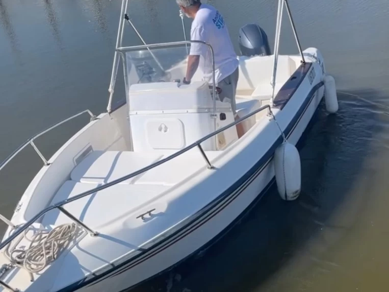 Barca a motore a noleggio a Chioggia al miglior prezzo