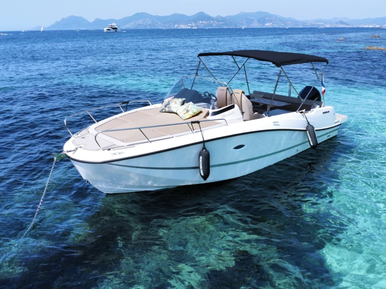 Noleggio Barca a motore Quicksilver con patente nautica