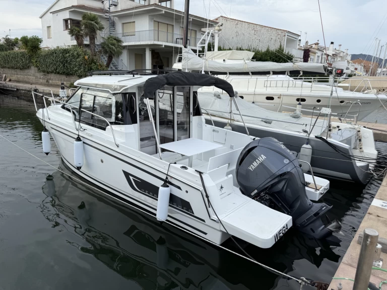 Noleggiare una Jeanneau Merry Fisher 795 Series2 a Empuriabrava