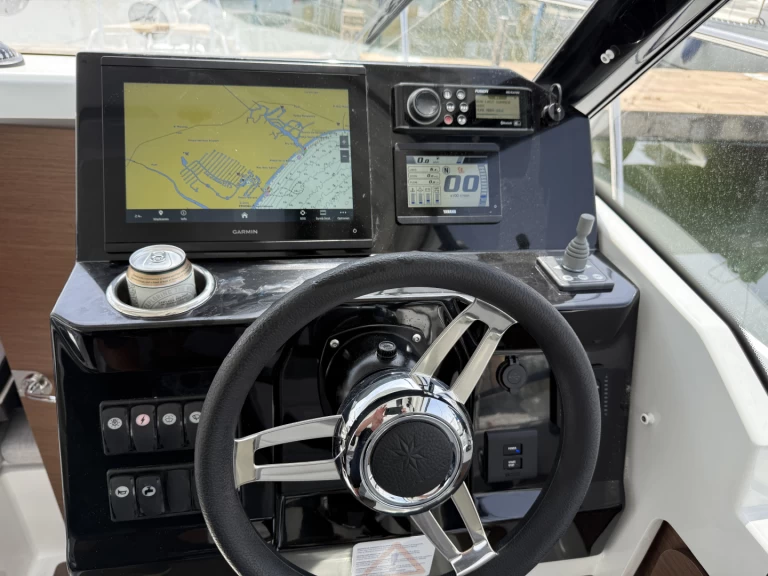 Noleggio Barca a motore a Empuriabrava – Jeanneau Merry Fisher 795 Series2