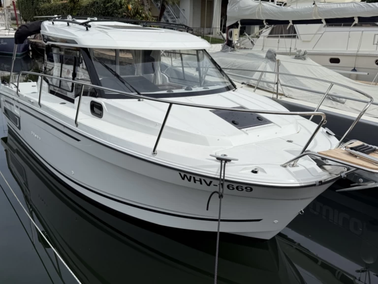 Noleggio barche Jeanneau Merry Fisher 795 Series2 a Empuriabrava su Samboat