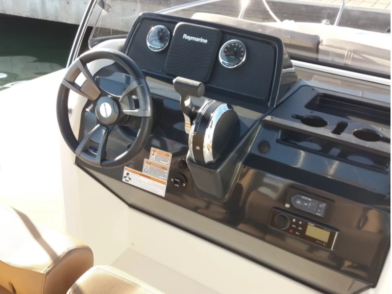 Noleggio Barca a motore con o senza skipper Quicksilver a Cambrils