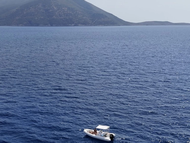 Noleggio barche Eagle Eagle 2 a Gjiri i Vlorës su Samboat